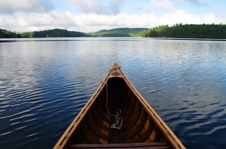 Kanotpaddling på Stora Le